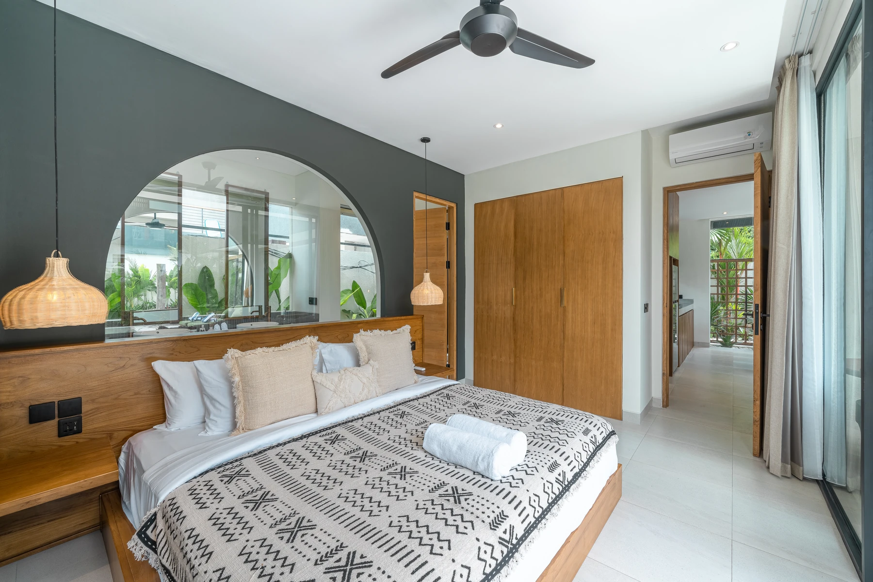 Kusa Villas bedroom